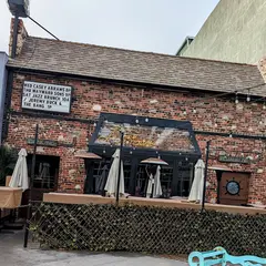 Lighthouse Café