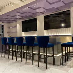 ゼロイチ 新宿三丁目店 LIVER CAFE