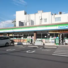 ファミリーマート 板橋前野町三丁目店