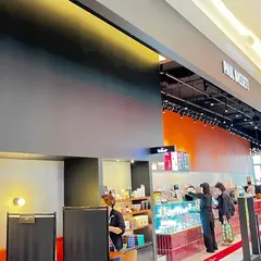 폴바셋 AK플라자 홍대점