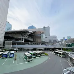 大阪駅前バスターミナル