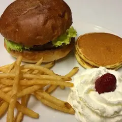 Burger and Pancake Rana Maruyama (バーガー&パンケーキ ラナ円山)