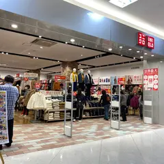 ユニクロ イオン名古屋東店