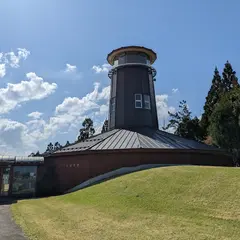 杉沢の沢スギ・沢スギ自然館