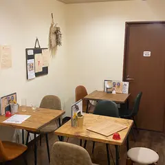 【丼ぶらこ】ボドゲで遊べるどんぶり屋