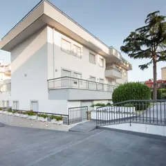 Suites & Residence Hotel