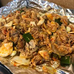 テジイモチプ サムギョプサル（돼지이모집대패삼겹살）