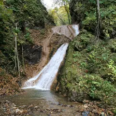 キムンドの滝