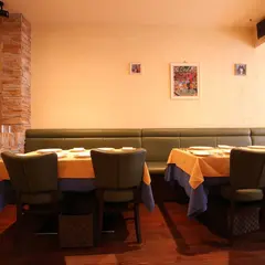本格ワインとフランス料理レストラン アンシャンテ