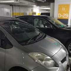 札幌大通地下駐車場 南入口