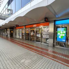 ａｕショップ大阪駅前第４ビル