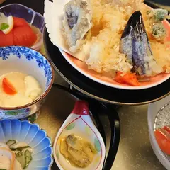 新亀家