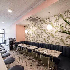 Baz Bagel & Restaurant