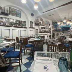 Dora's Restaurant