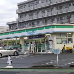 ファミリーマート 幕張本郷三丁目店