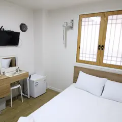Hotel Ivory