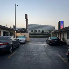 ハリウッド・パーク・モーテル