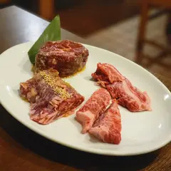 トラジ