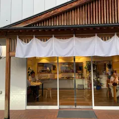 オクヤマ食堂