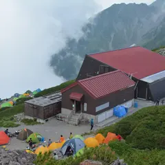 北岳山荘テント場