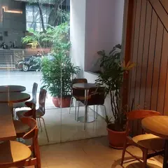 The Coffee Bean & Tea Leaf