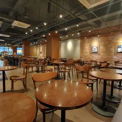 STARBUCKS COFFEE 狎鴎亭店