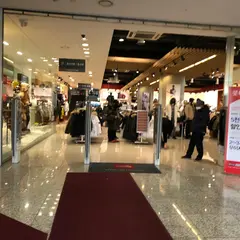 ザ・ノース・フェイス水踰店