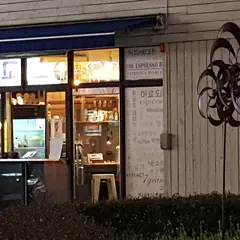 トンネサムゲタン（東莱参鶏湯）