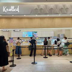 Knotted, Lotte Busan