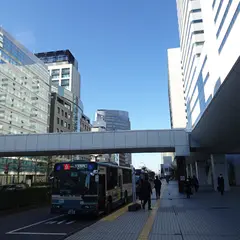 ソニックシティ前