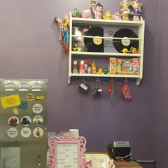 Merry Grin Cake Shop