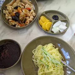 용문각