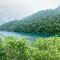 秋扇湖ダム公園