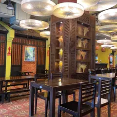 Quán Ăn Ngon Restaurant Trung Hòa