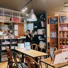 肉&チーズとハチミツ食べ放題 CHEESE MEAT GARDEN梅田店