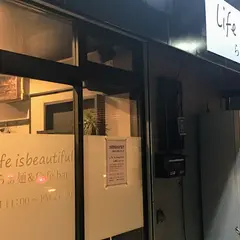 Life is beautiful らぁ麺&café bar