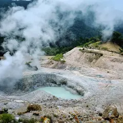 伽藍岳噴火口跡