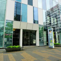 読売北海道ビル駐車場