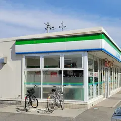 ファミリーマート 安芸津風早店
