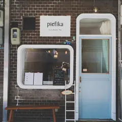 piefika Coffee Roasters / Bar
