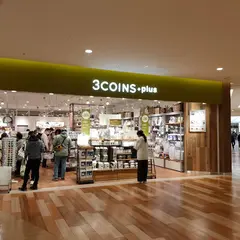 3COINS+plusトレッサ横浜店