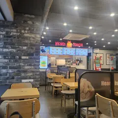 Moms Touch Gangnam Station