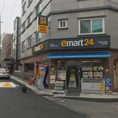 E-Mart Store