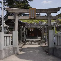 藤棚白山神社