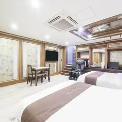 SM boutique hotel