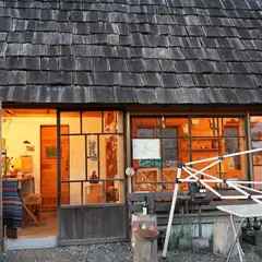 MOUNTAIN HUT