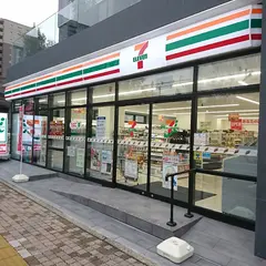 セブンイレブン ＤＲ金沢駅西口ロイネット店