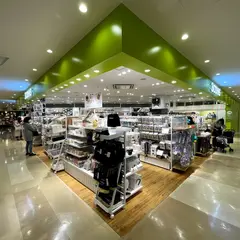 3COINS MARK IS 福岡ももち店