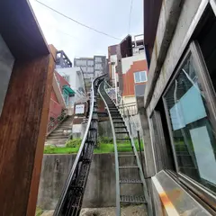 168階段モノレール