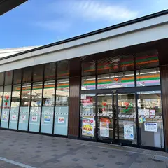 セブン-イレブン ハートインＪＲ紀伊田辺駅前店